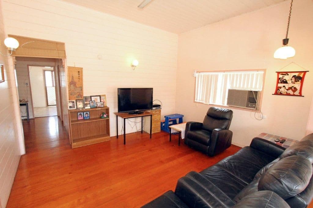 117 Archer Street, ALLENSTOWN QLD 4700, Allenstown - Thumbnail 2