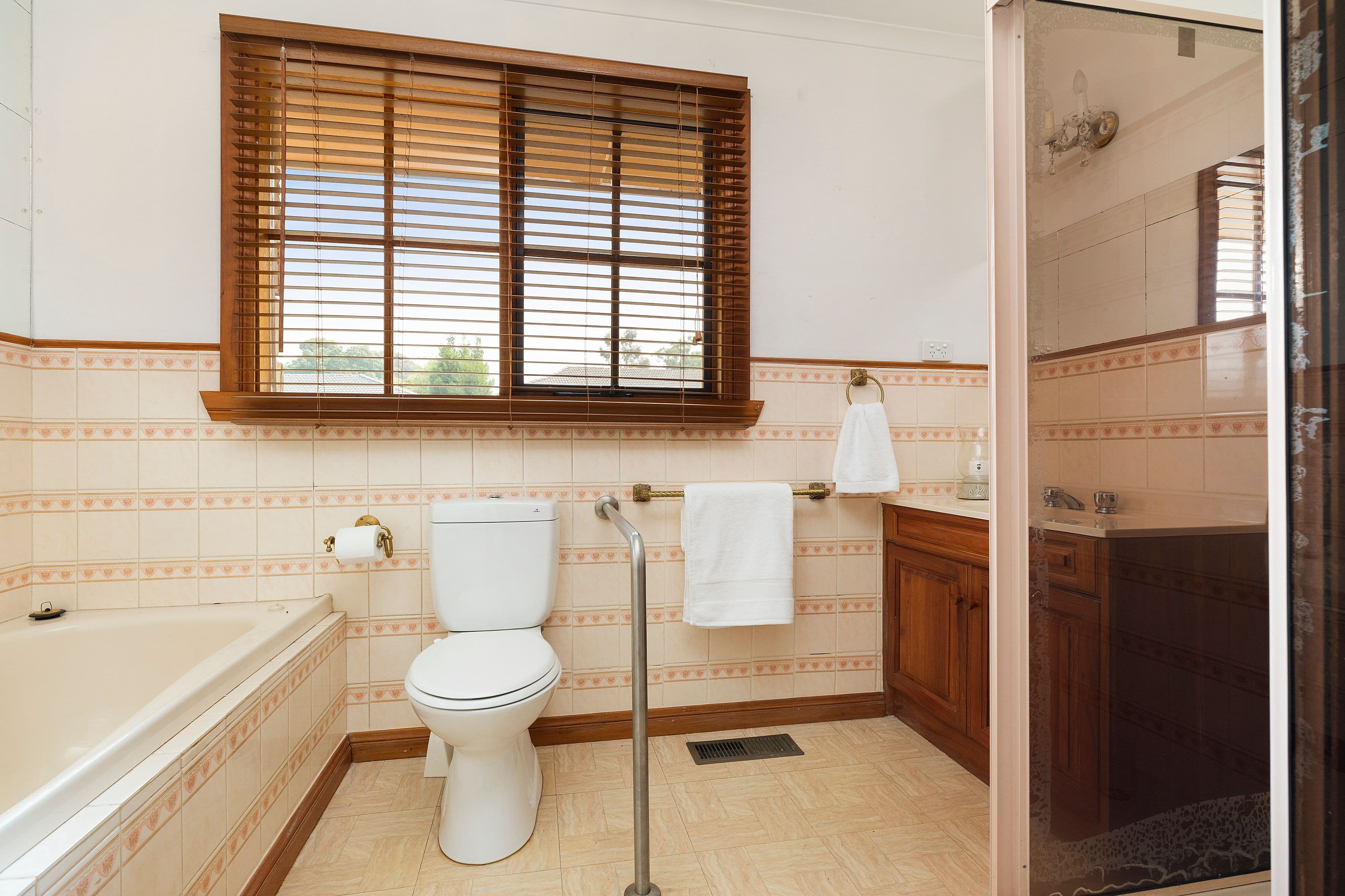 30 Marykirk Drive, Wheelers Hill VIC 3150, Wheelers Hill - Thumbnail 6