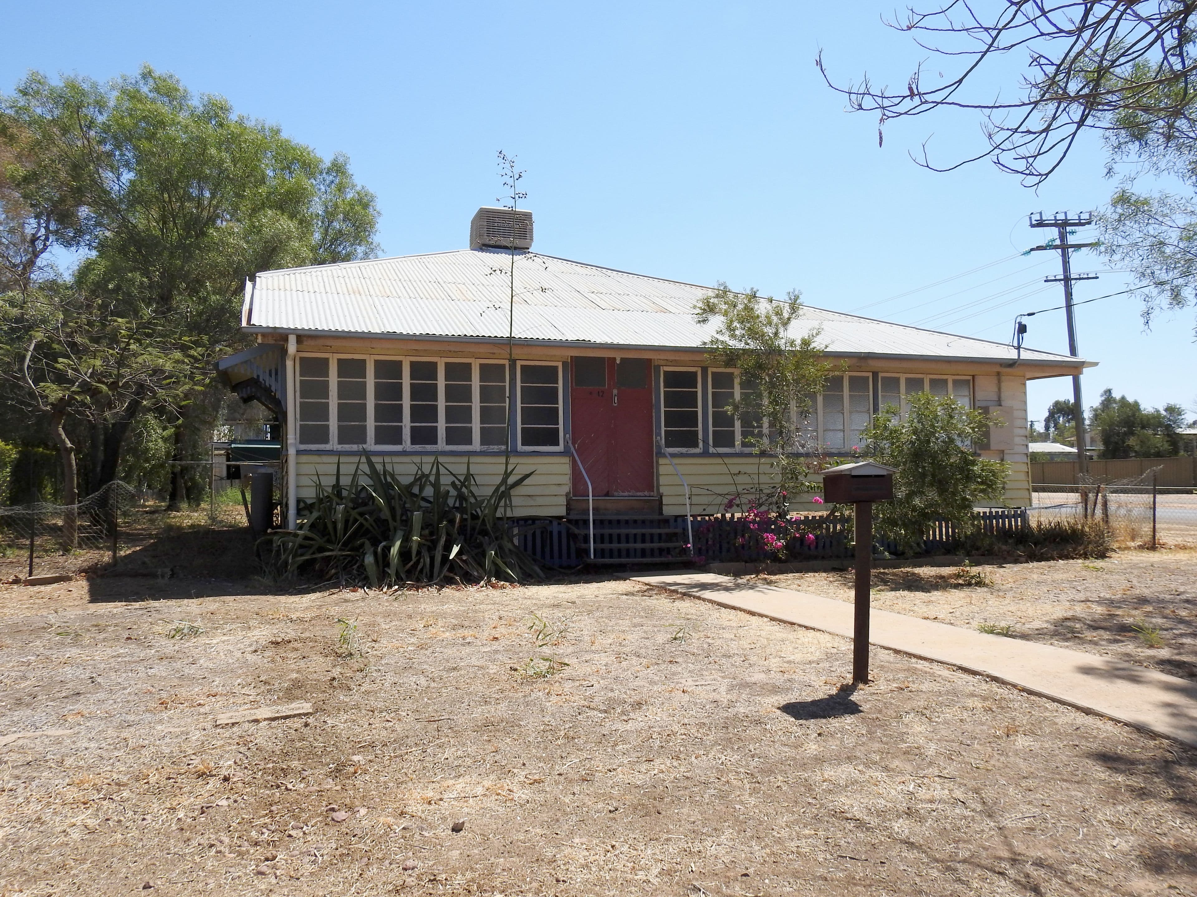 42 Wompoo Road, Longreach QLD 4730, Longreach - Image 1