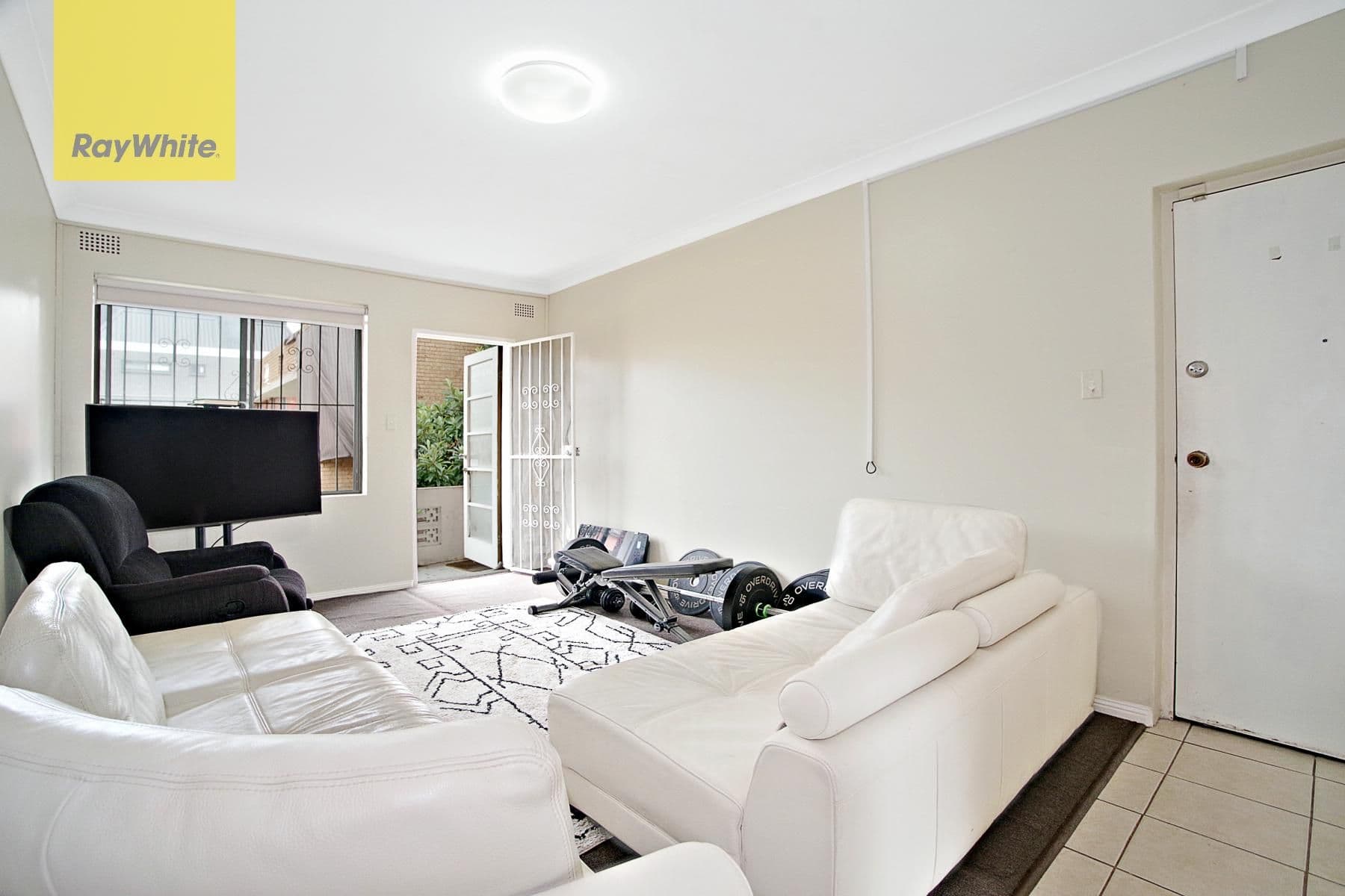 6 Ferguson Avenue, Wiley Park NSW 2195, Wiley Park - Thumbnail 2