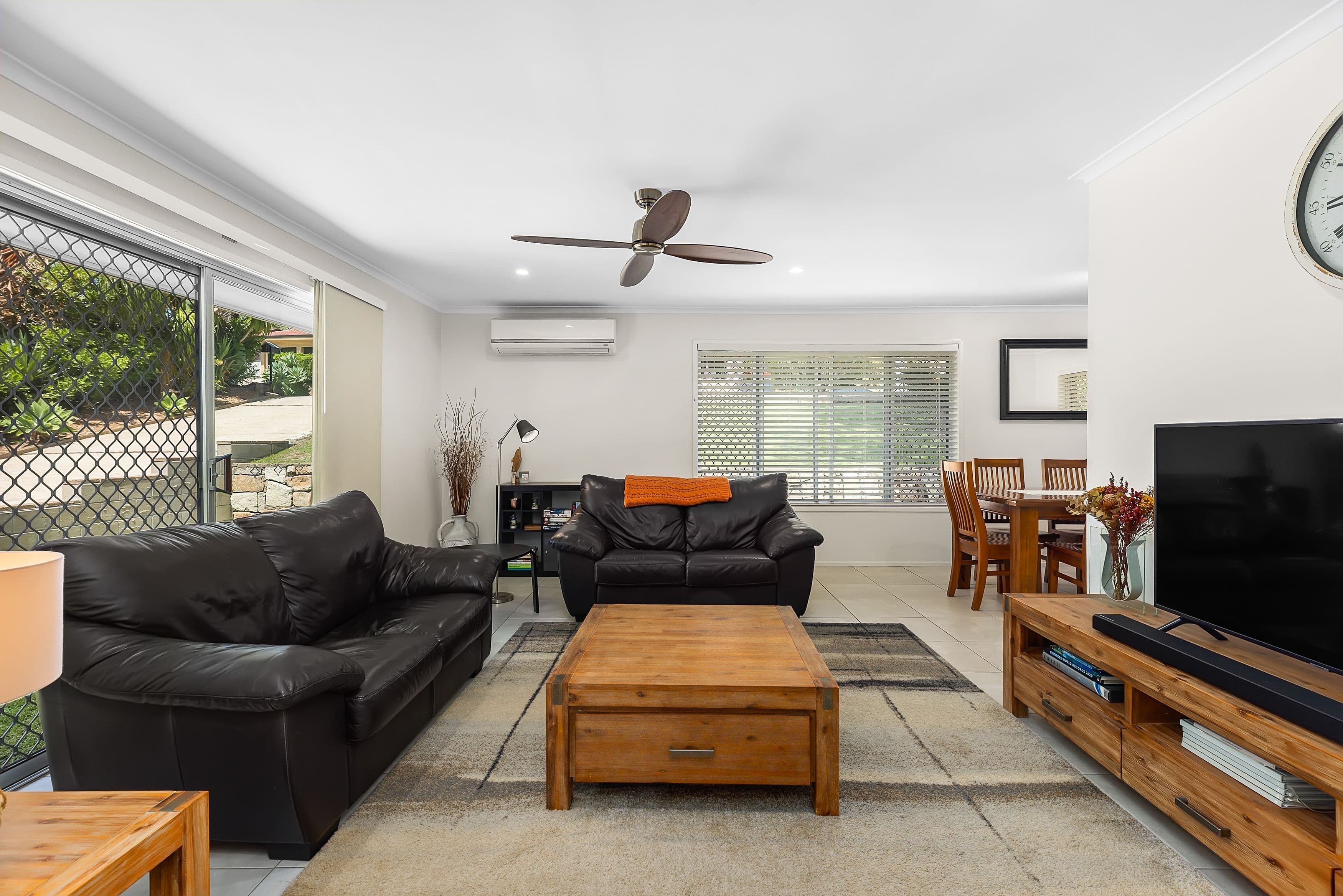 11 Longford Street, Everton Hills QLD 4053, Everton Hills - Thumbnail 2