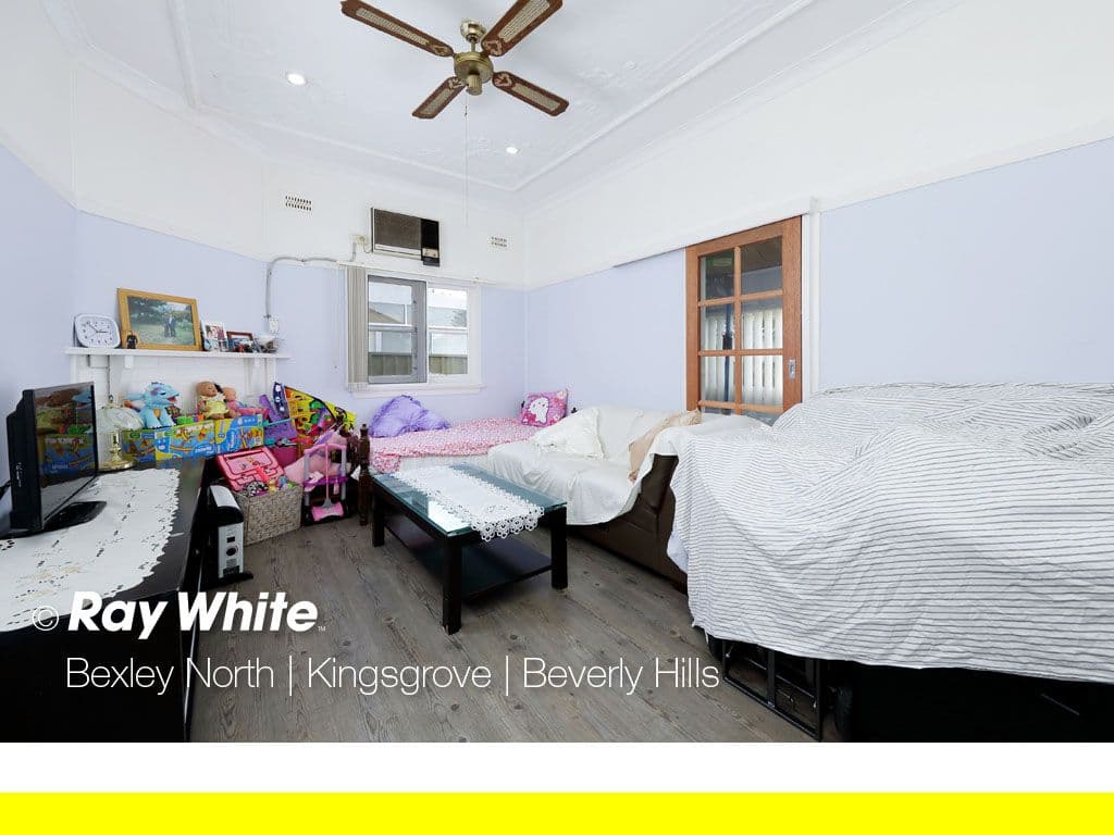 57 Payten Avenue, Roselands - Thumbnail 3