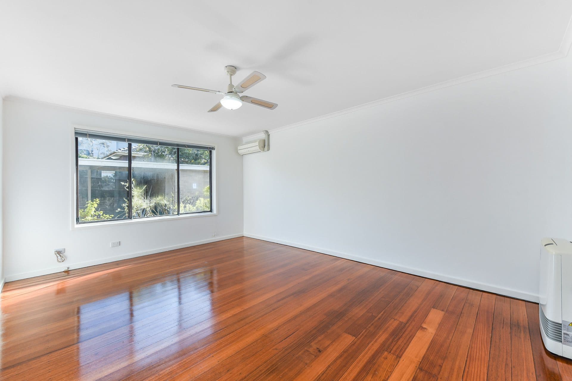 8 Hill Street, Box Hill South VIC 3128, Box Hill South - Thumbnail 3