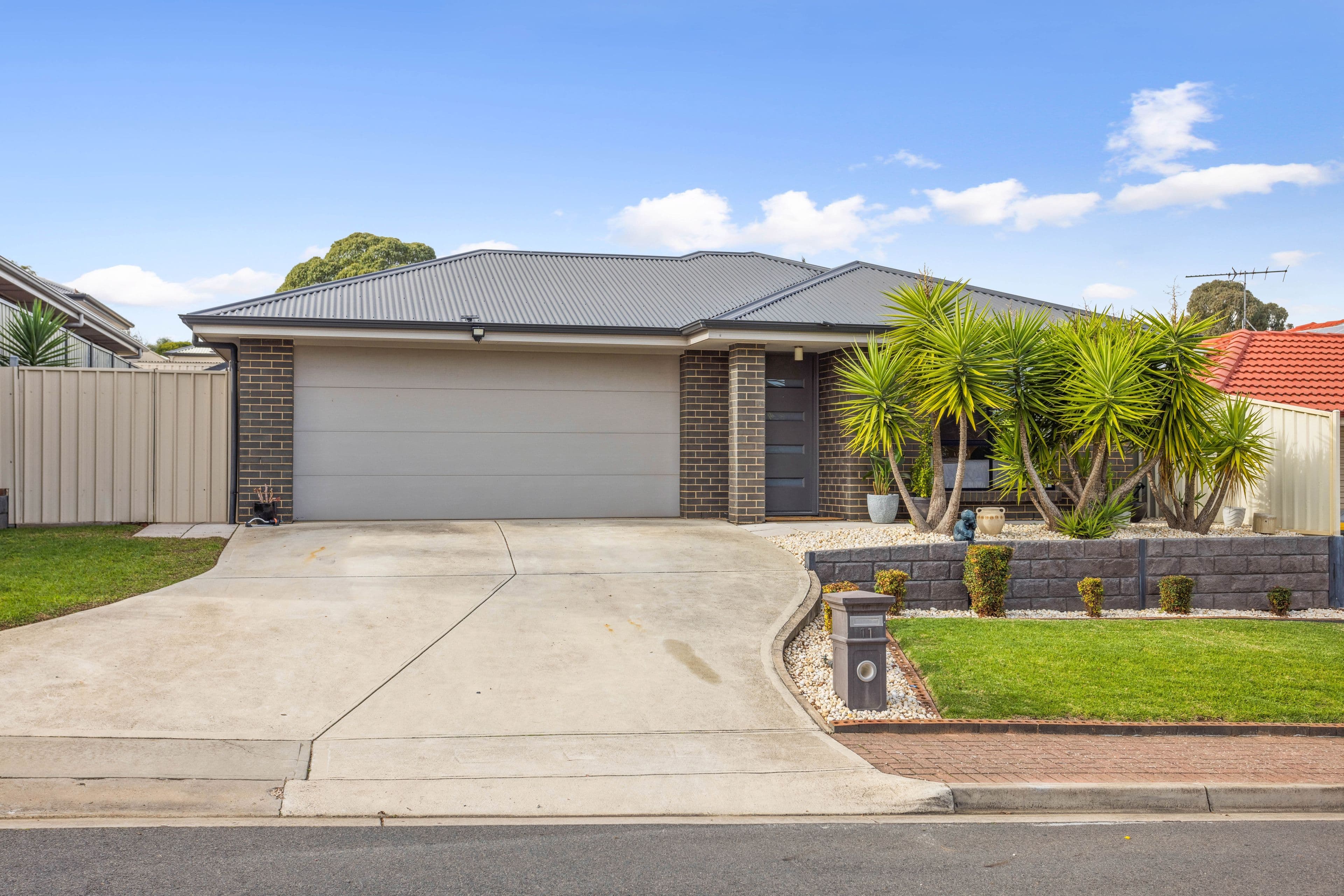 11 Lance Avenue, Hackham SA 5163, Hackham - Image 1
