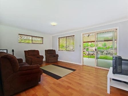 102 Explorers Way, Highland Park QLD 4211, Highland Park - Thumbnail 4