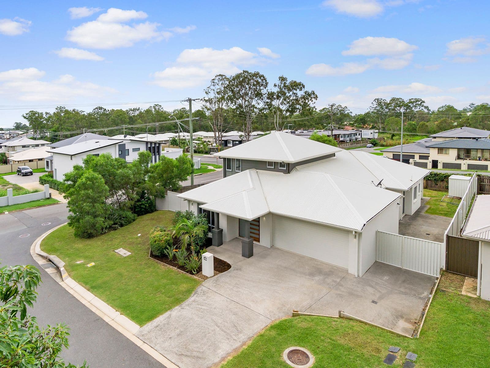 2 Aldritt Place, Bridgeman Downs QLD 4035, Bridgeman Downs - Thumbnail 2