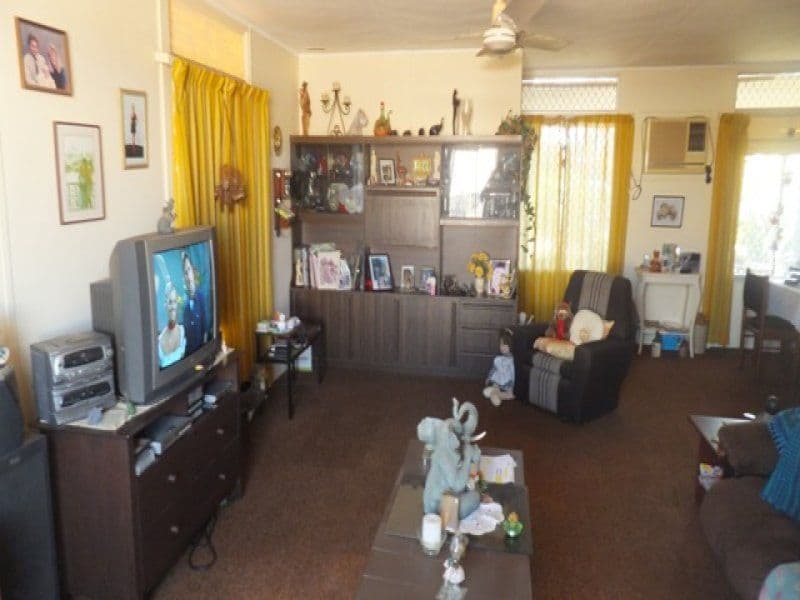 15 Wheelock Way, Carnarvon WA 6701, Carnarvon - Thumbnail 2