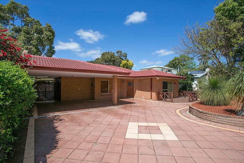 9 Cameron Close, LESMURDIE WA 6076, Lesmurdie - Image 1