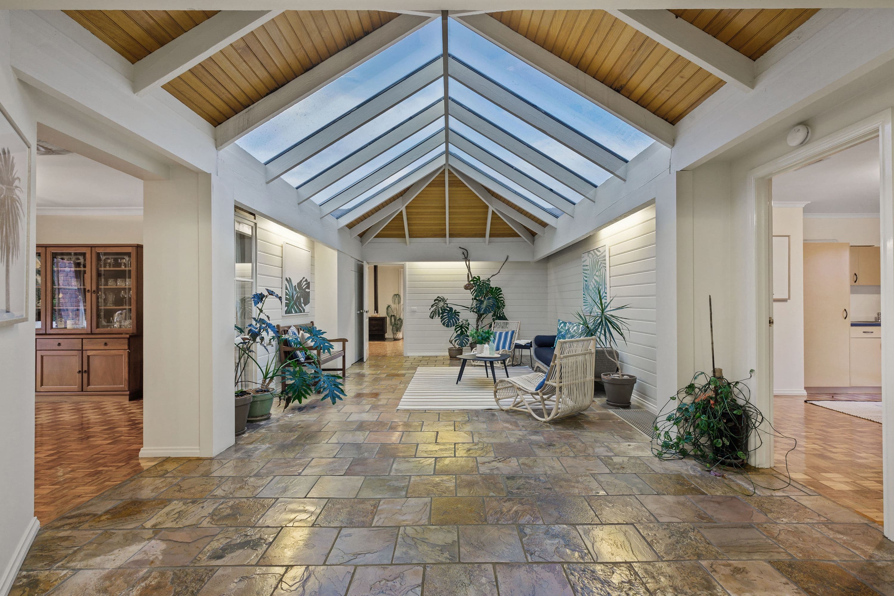 12 Oliver Court, Mulgrave VIC 3170, Mulgrave - Thumbnail 2