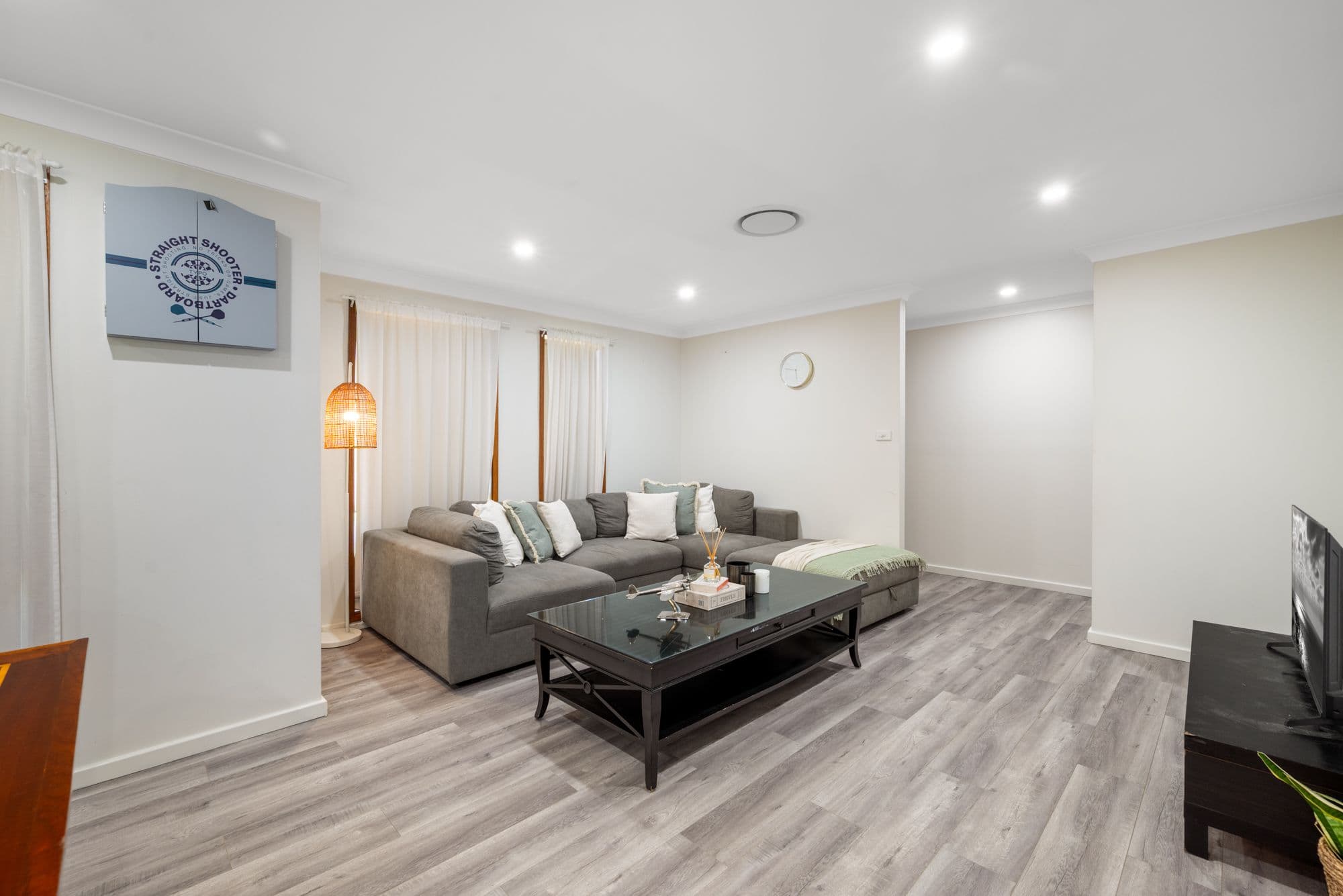 8 Bishop Close, South Windsor NSW 2756, South Windsor - Thumbnail 2