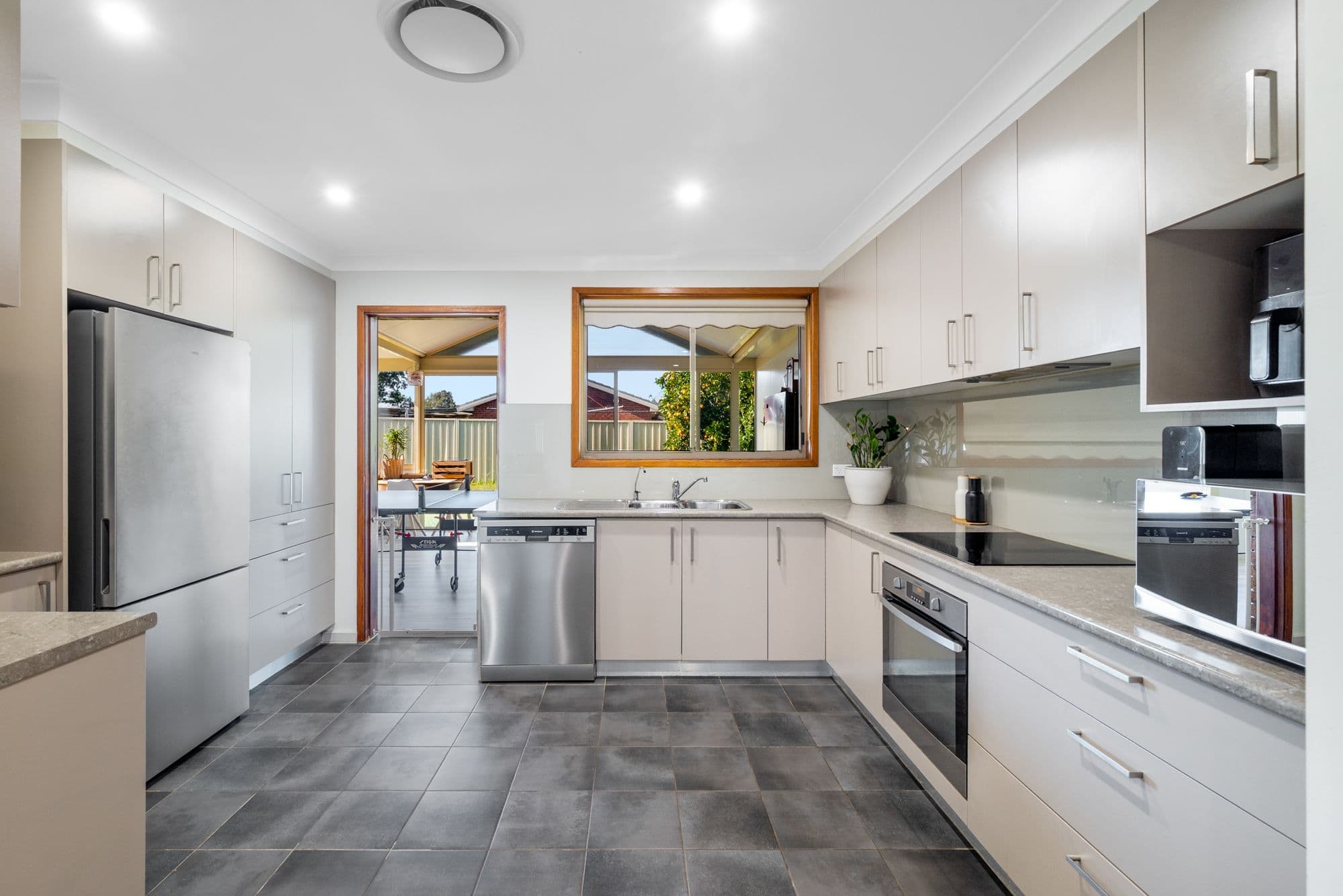 8 Bishop Close, South Windsor NSW 2756, South Windsor - Thumbnail 3