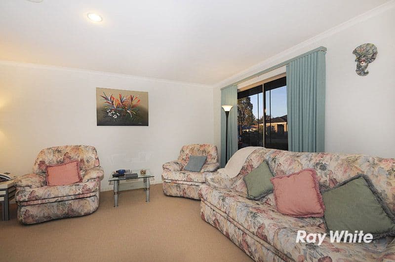 123 Hutchinson Drive, LYNBROOK VIC 3975, Lynbrook - Thumbnail 3