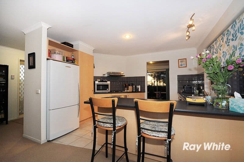 123 Hutchinson Drive, LYNBROOK VIC 3975, Lynbrook - Thumbnail 5