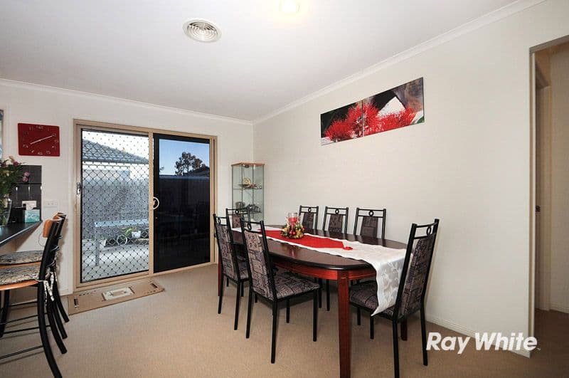 123 Hutchinson Drive, LYNBROOK VIC 3975, Lynbrook - Thumbnail 6