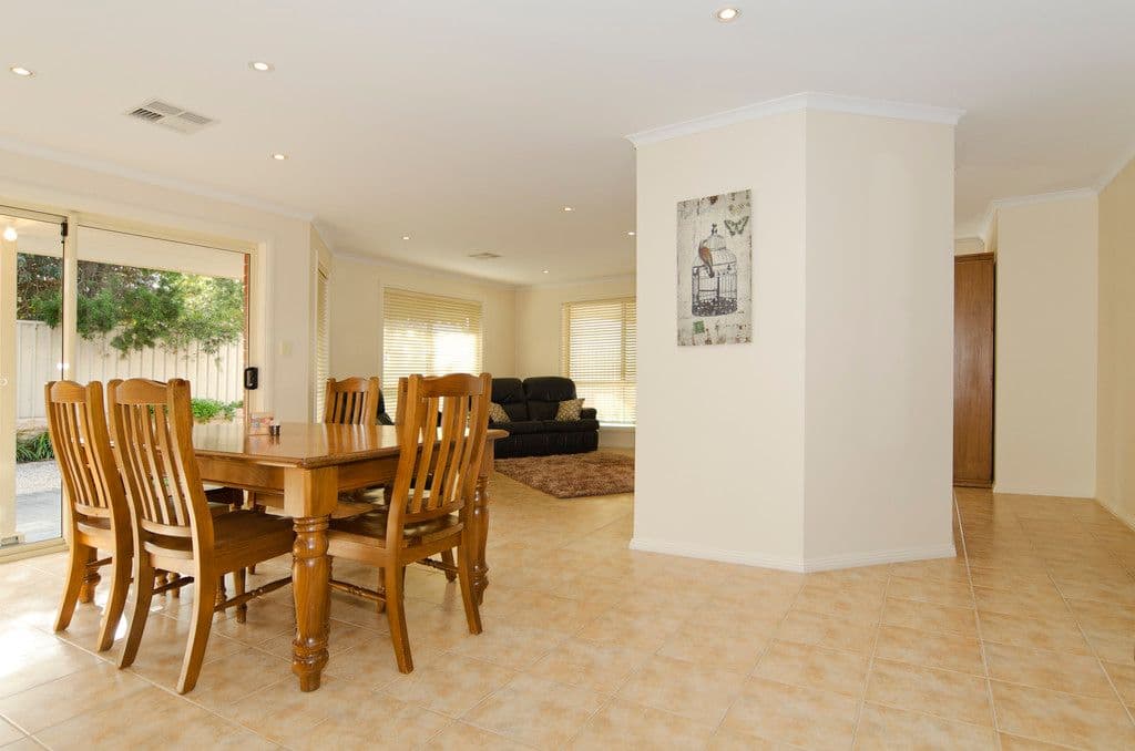 18 Passmore Avenue, PORT NOARLUNGA SA 5167, Port Noarlunga - Thumbnail 3