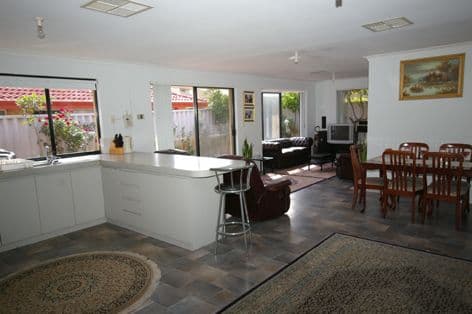 16 Yorkshire Dale, BALLAJURA WA 6066, Ballajura - Thumbnail 3