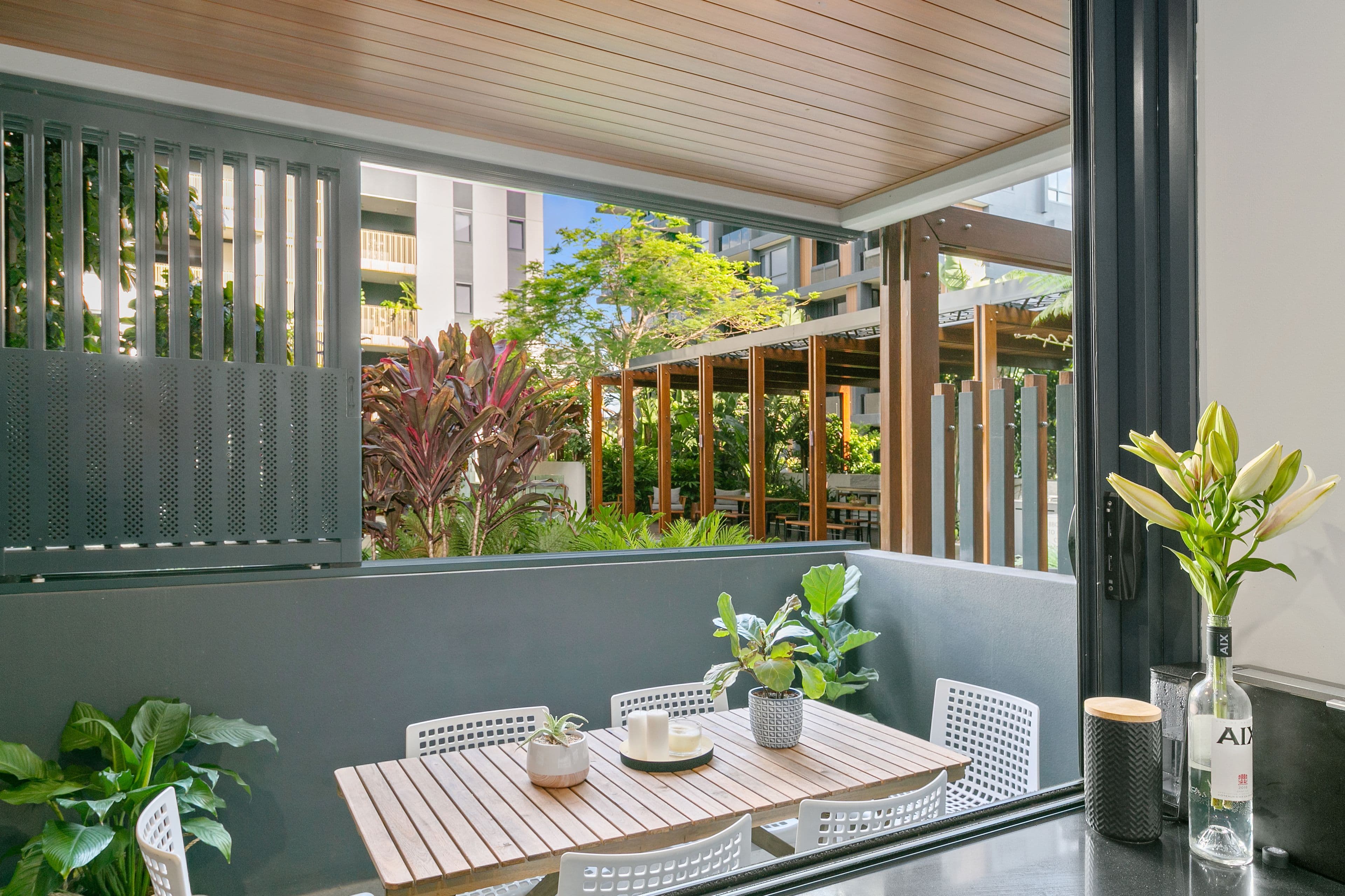 4 Hubert Street, Woolloongabba QLD 4102, Woolloongabba - Image 1