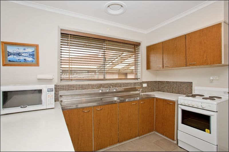 10 Turner Avenue, LARA VIC 3212, Lara - Thumbnail 3