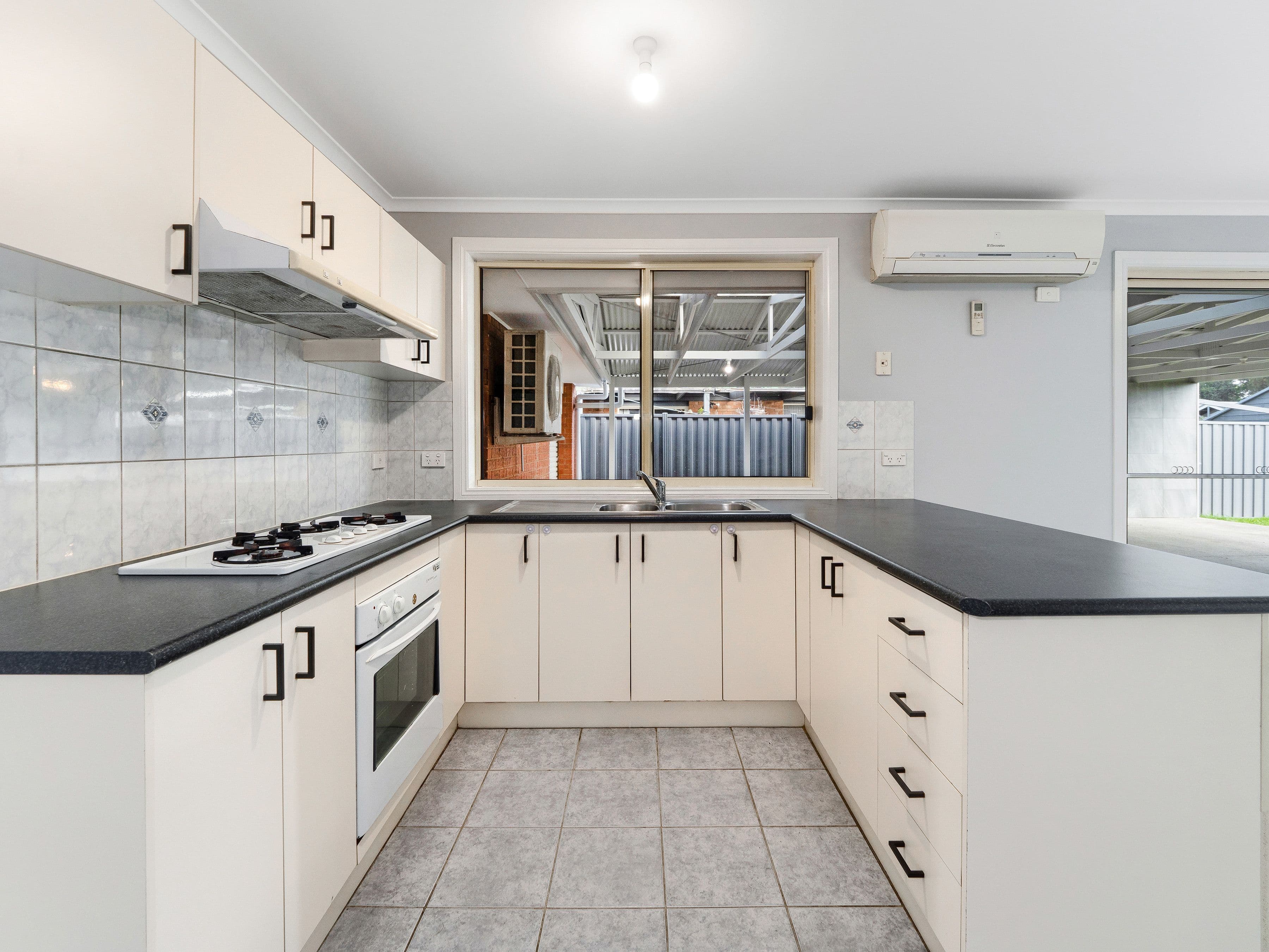 12 Rimes Close, Cranbourne West VIC 3977, Cranbourne West - Thumbnail 6