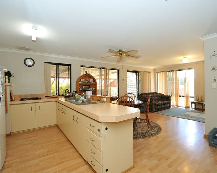 14 Investigator Drive, WAIKIKI WA 6169, Waikiki - Thumbnail 3