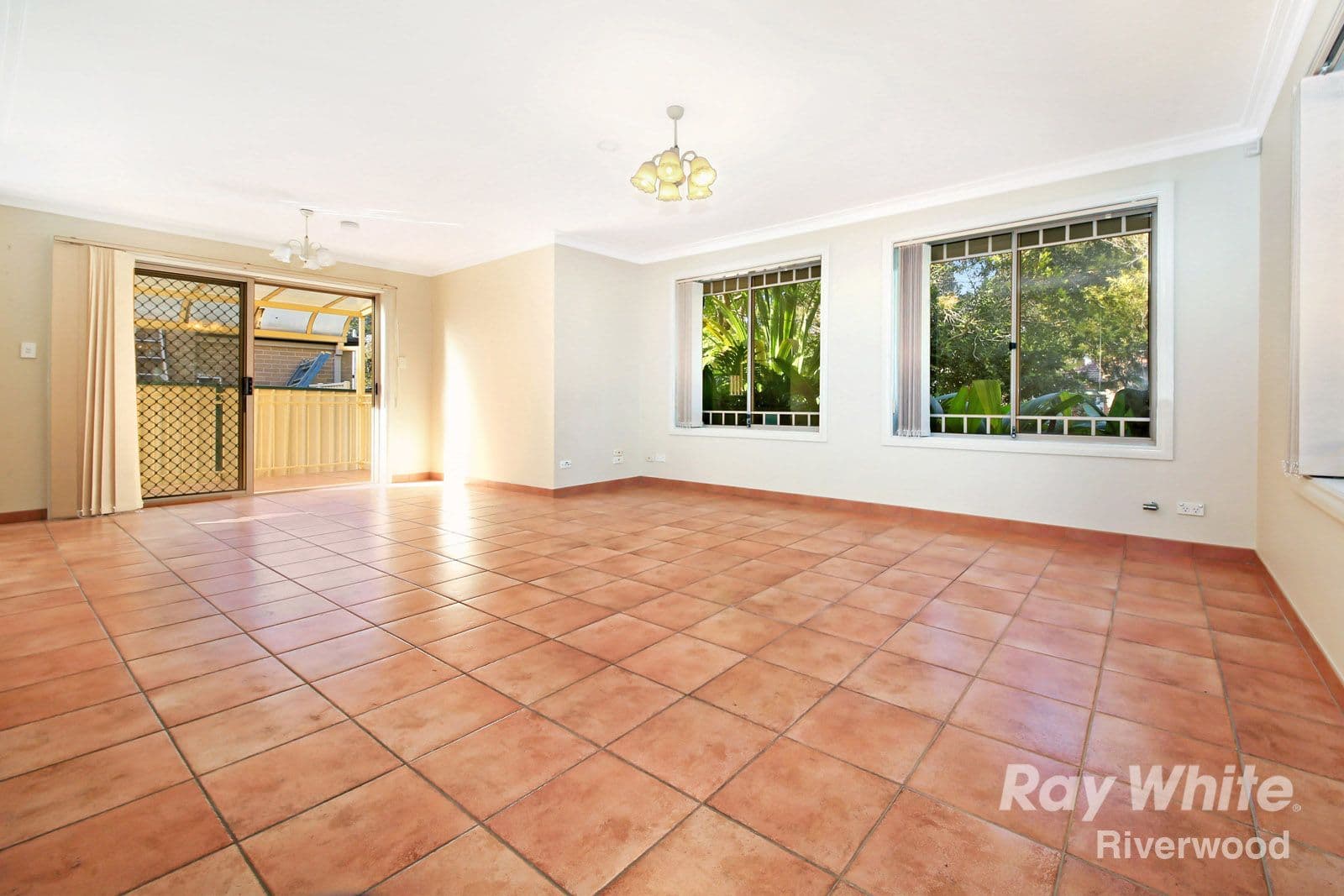 26 Park Street, Peakhurst NSW 2210, Peakhurst - Thumbnail 3