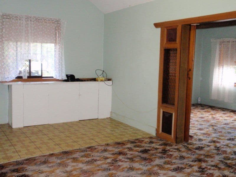 16 Bathurst Street, FORBES NSW 2871, Forbes - Thumbnail 2