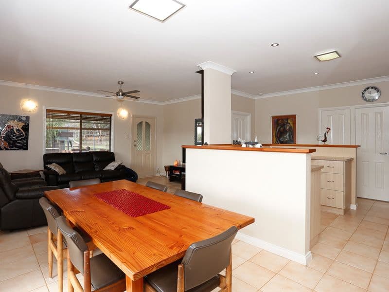 221 Hart Drive, CHITTERING WA 6084, Chittering - Thumbnail 7