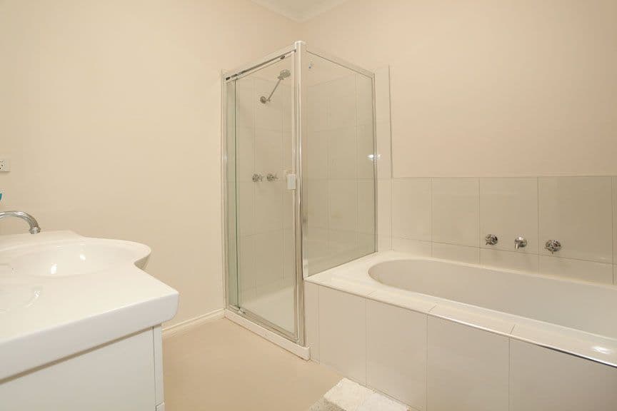 2-4 Maida Avenue, BAYSWATER VIC 3153, Bayswater - Thumbnail 6