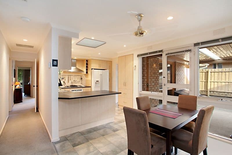 16 Dumfries Road, KEYSBOROUGH VIC 3173, Keysborough - Thumbnail 4