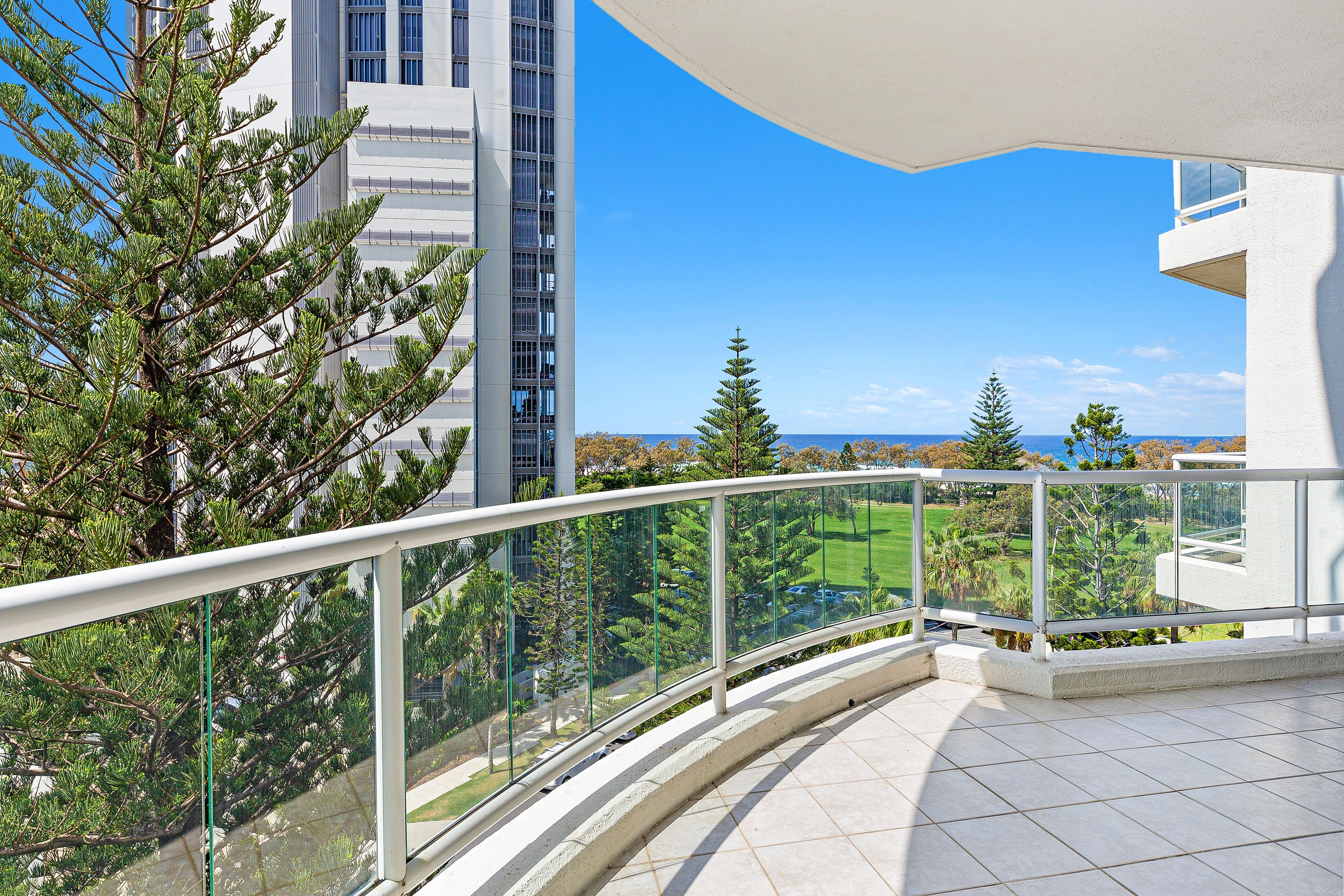 26 Carmel By The Sea 177 Old Burleigh Road, Broadbeach QLD 4218, Broadbeach - Thumbnail 3