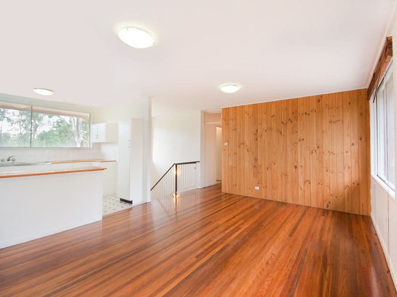14 Algona Street, HOLLAND PARK WEST QLD 4121, Holland Park West - Thumbnail 2