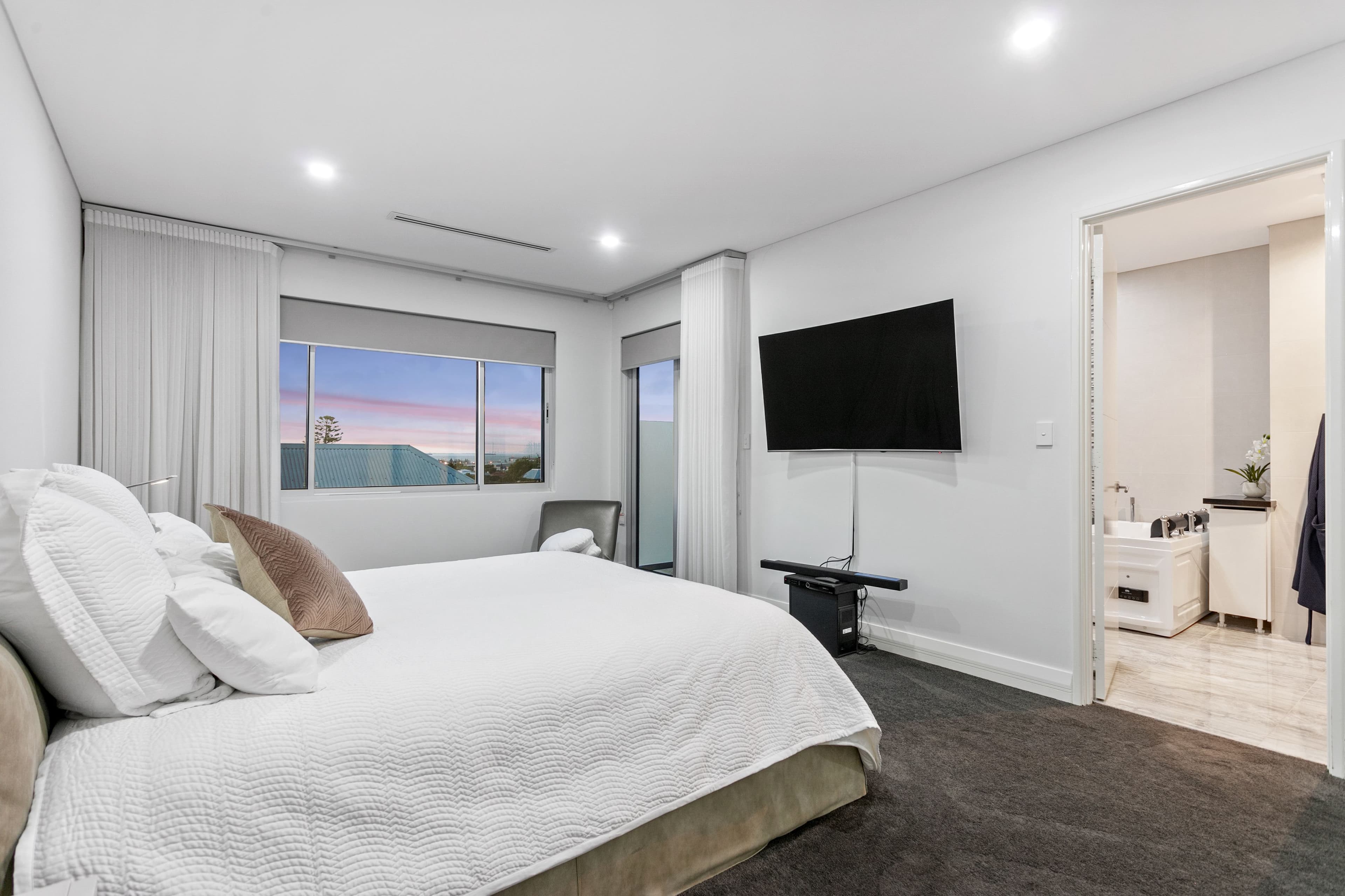 57 Lefroy Road, Beaconsfield WA 6162, Beaconsfield - Thumbnail 8