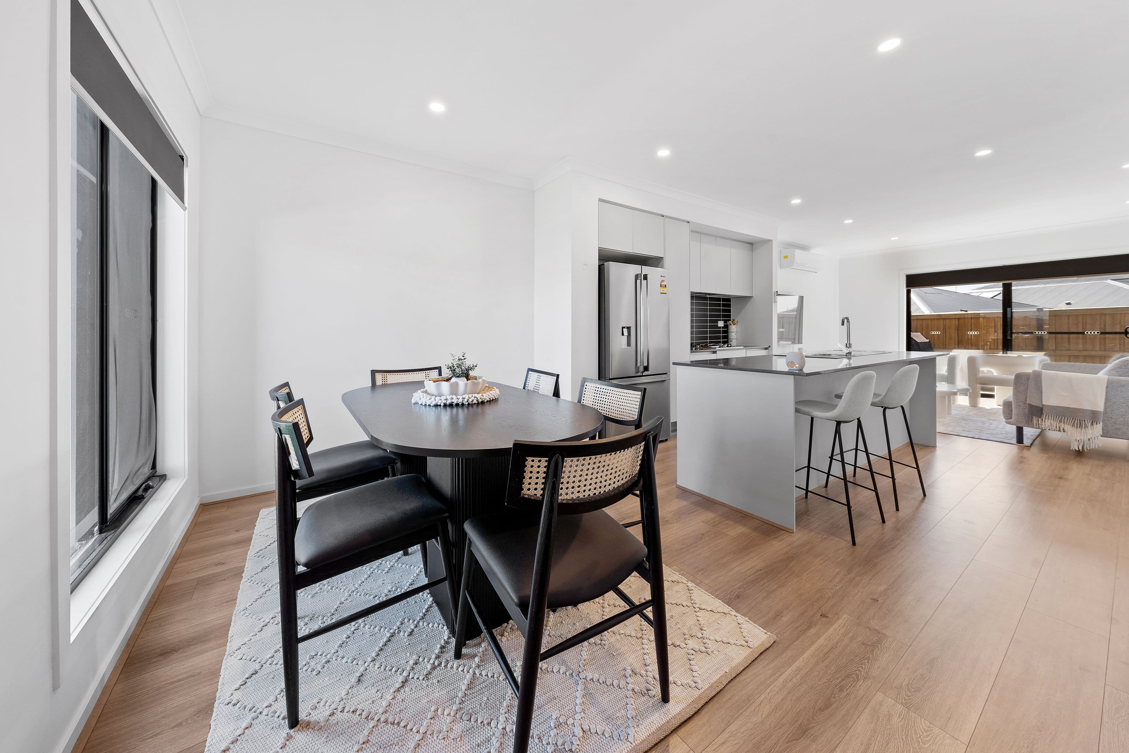 30 Saran Crescent, DEANSIDE VIC 3336, Deanside - Thumbnail 4