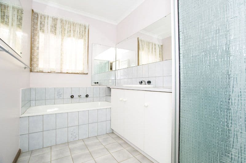 14 Corella Place, WERRIBEE VIC 3030, Werribee - Thumbnail 3