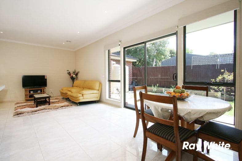 19 Monaro Close, WANTIRNA SOUTH VIC 3152, Wantirna South - Thumbnail 5