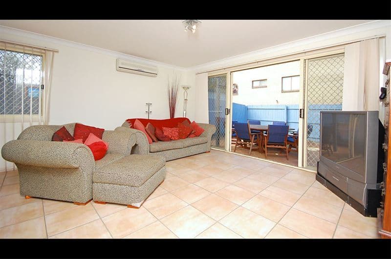 18  Hutchins Street, KEDRON QLD 4031, Kedron - Thumbnail 2