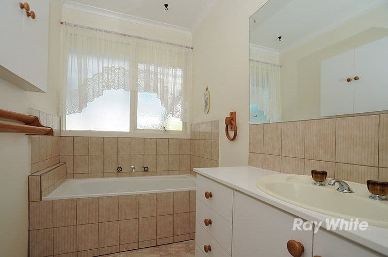 16 Bradley Terrace, NARRE WARREN VIC 3805, Narre Warren - Thumbnail 4