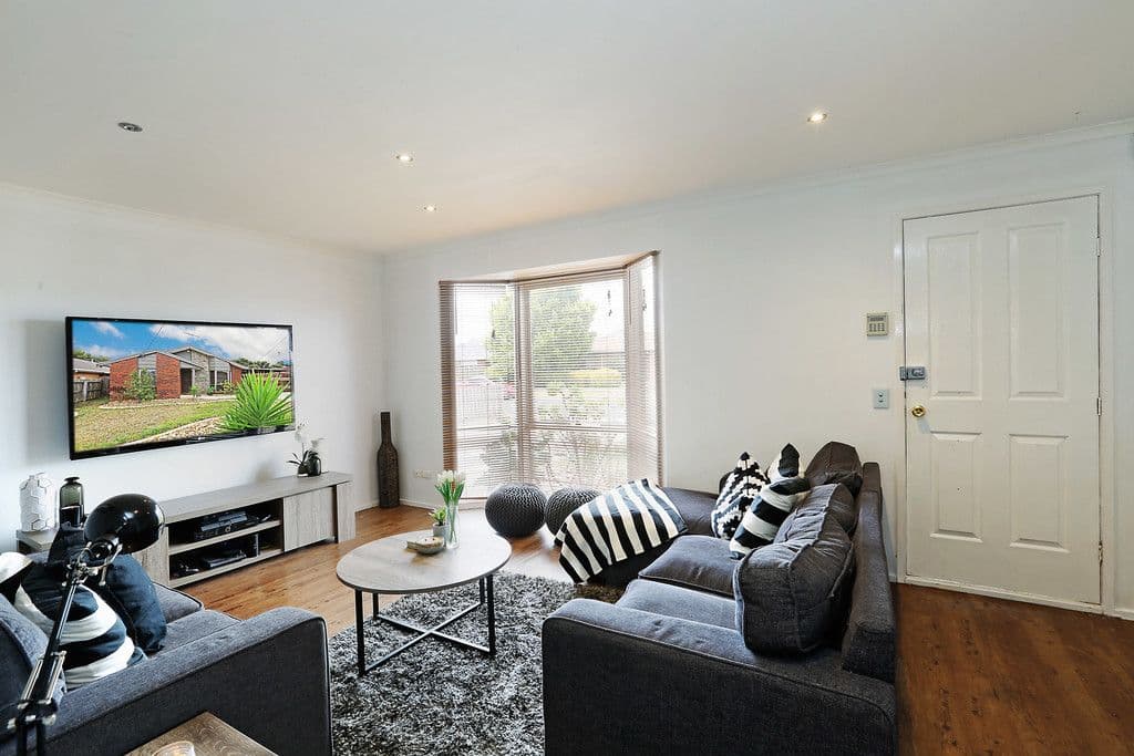 61 Cameron Crescent, Lara VIC 3212, Lara - Thumbnail 2