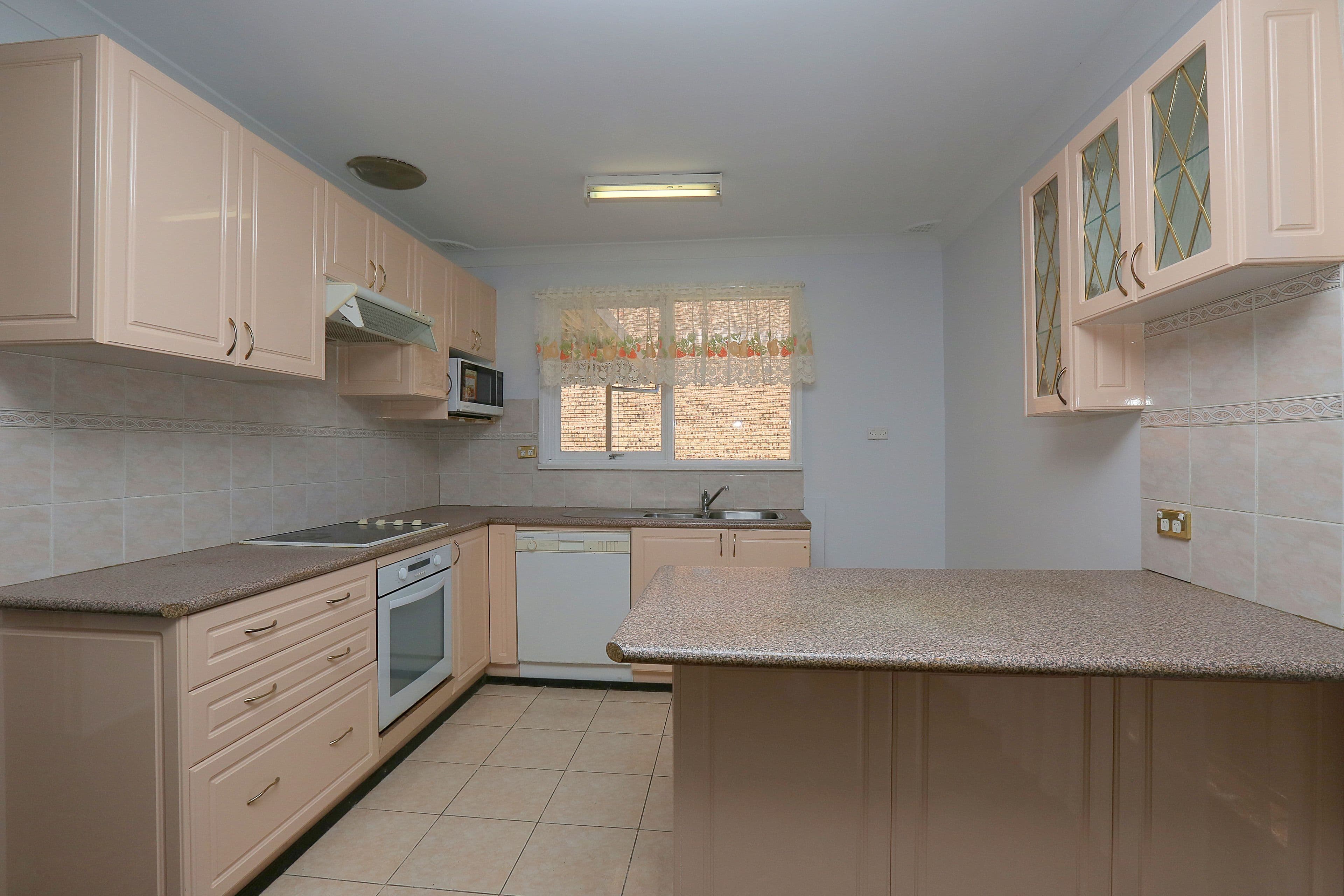 53 Sturt Avenue, Georges Hall - Thumbnail 3