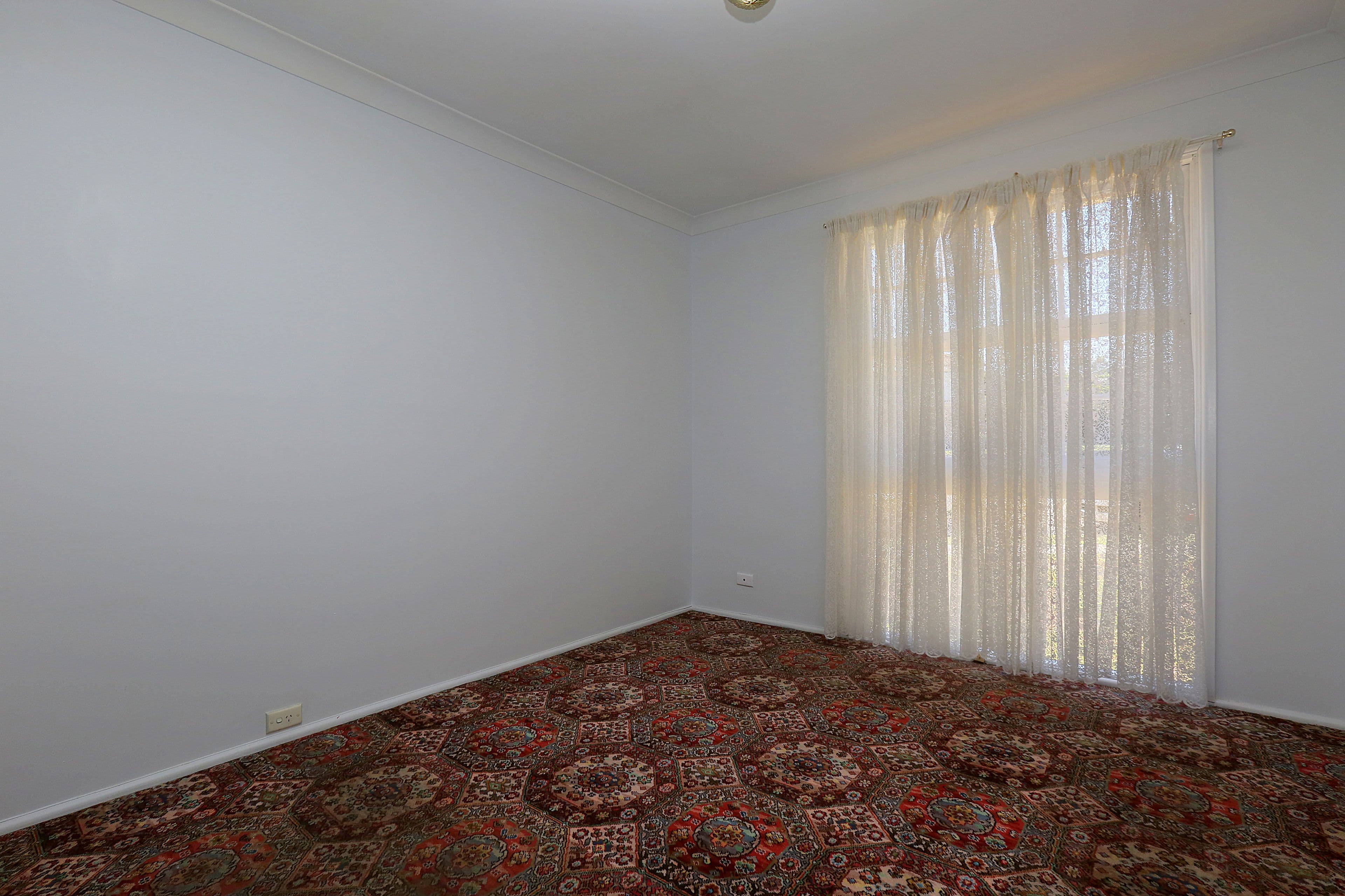 53 Sturt Avenue, Georges Hall - Thumbnail 4