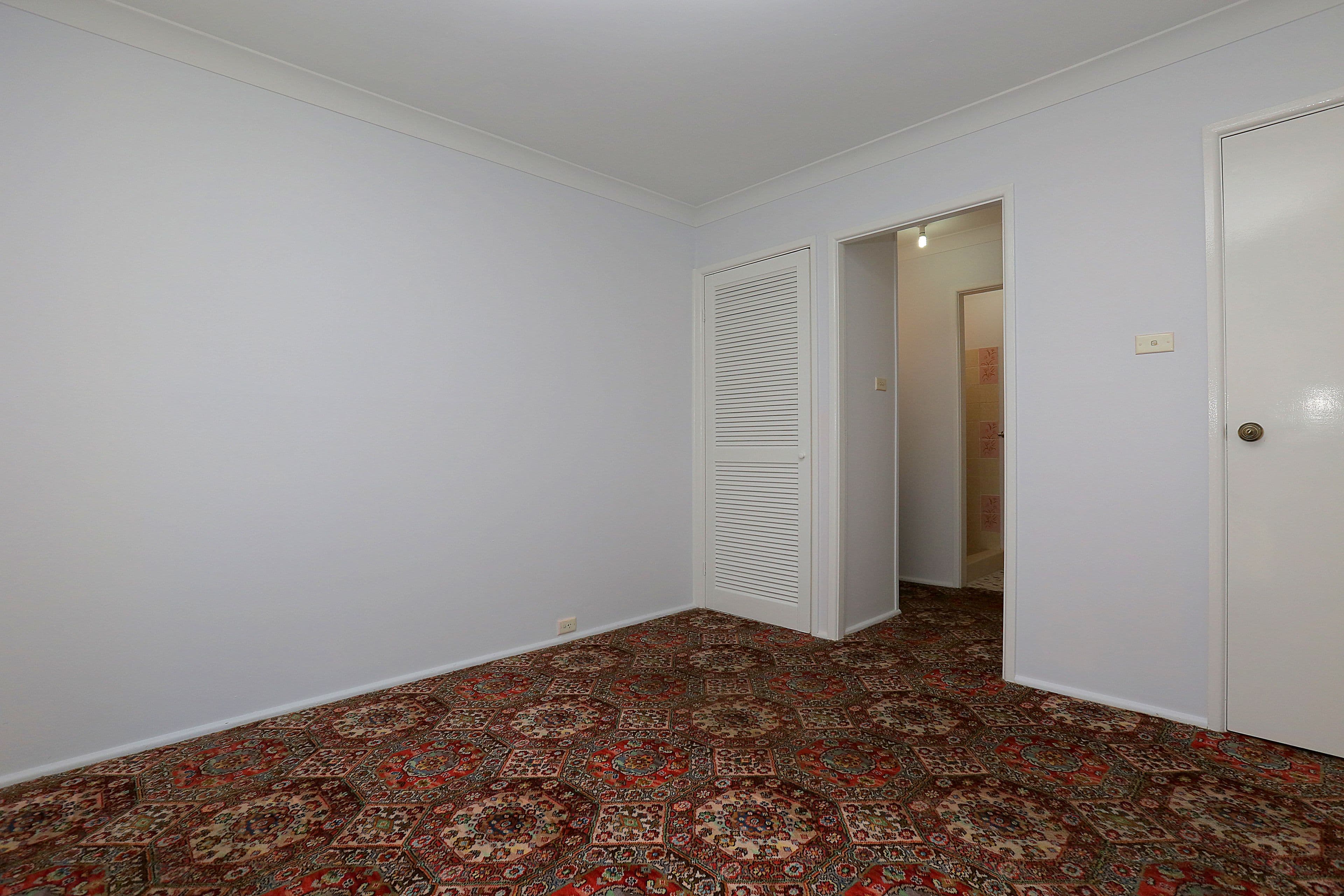 53 Sturt Avenue, Georges Hall - Thumbnail 5