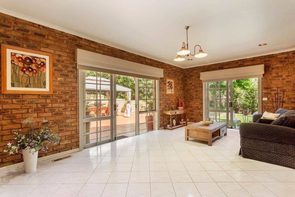 6 Cumberland Court, Doncaster East VIC 3109, Doncaster East - Thumbnail 5