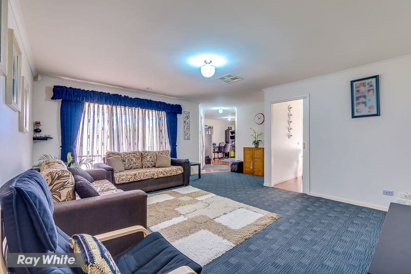 14 GENTZEN DRIVE,, Wyndham Vale VIC 3024, Wyndham Vale - Thumbnail 8