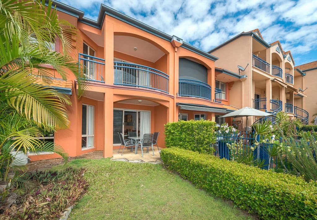 56 John Lund Drive, Hope Island QLD 4212, Hope Island - Thumbnail 2