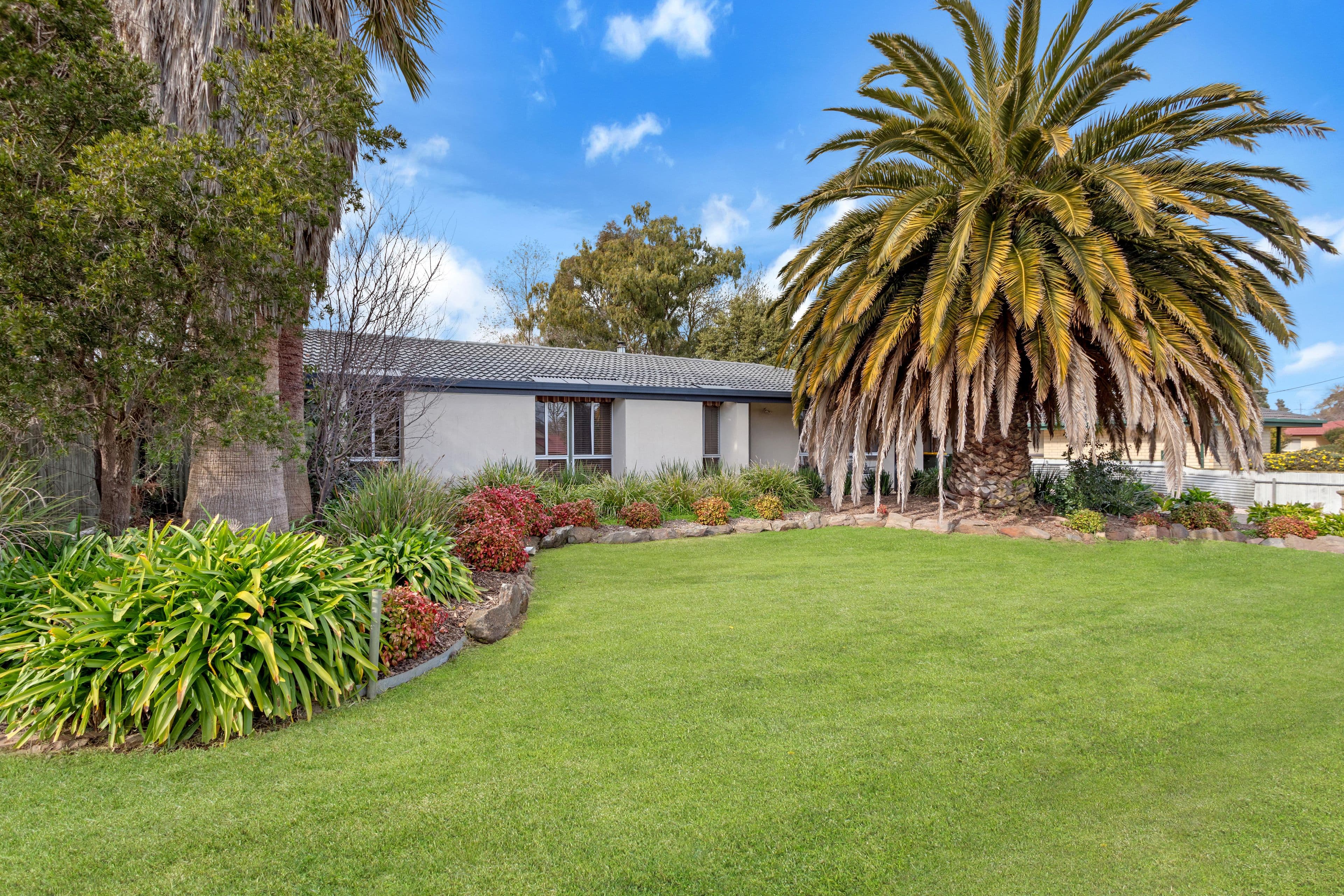 27 Victoria Road, Mount Barker SA 5251, Mount Barker - Image 1