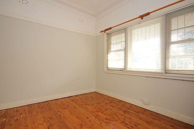 7 Robinson Street North, WILEY PARK NSW 2195, Wiley Park - Thumbnail 2