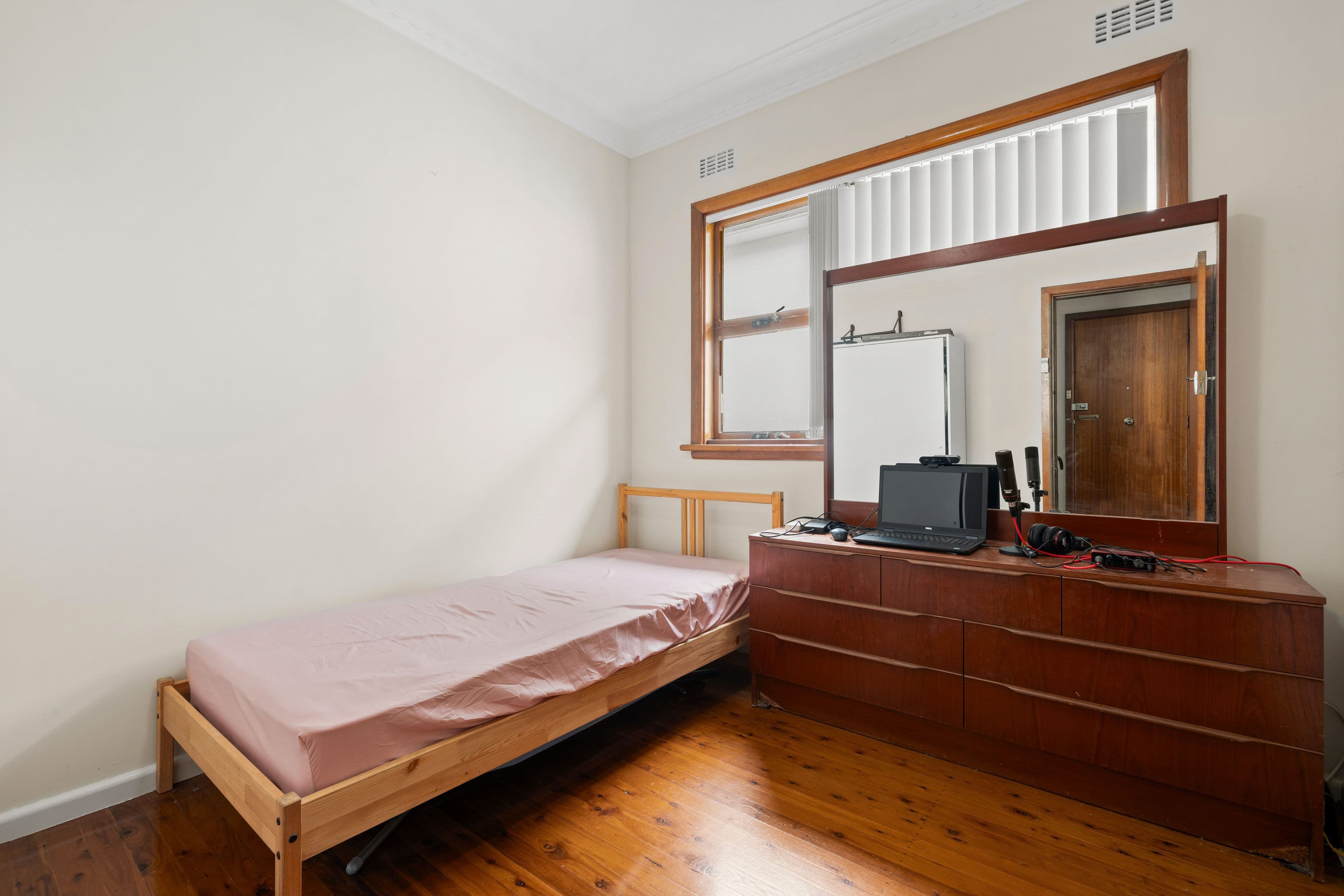 20 Hillview Avenue, Bankstown NSW 2200, Bankstown - Thumbnail 3