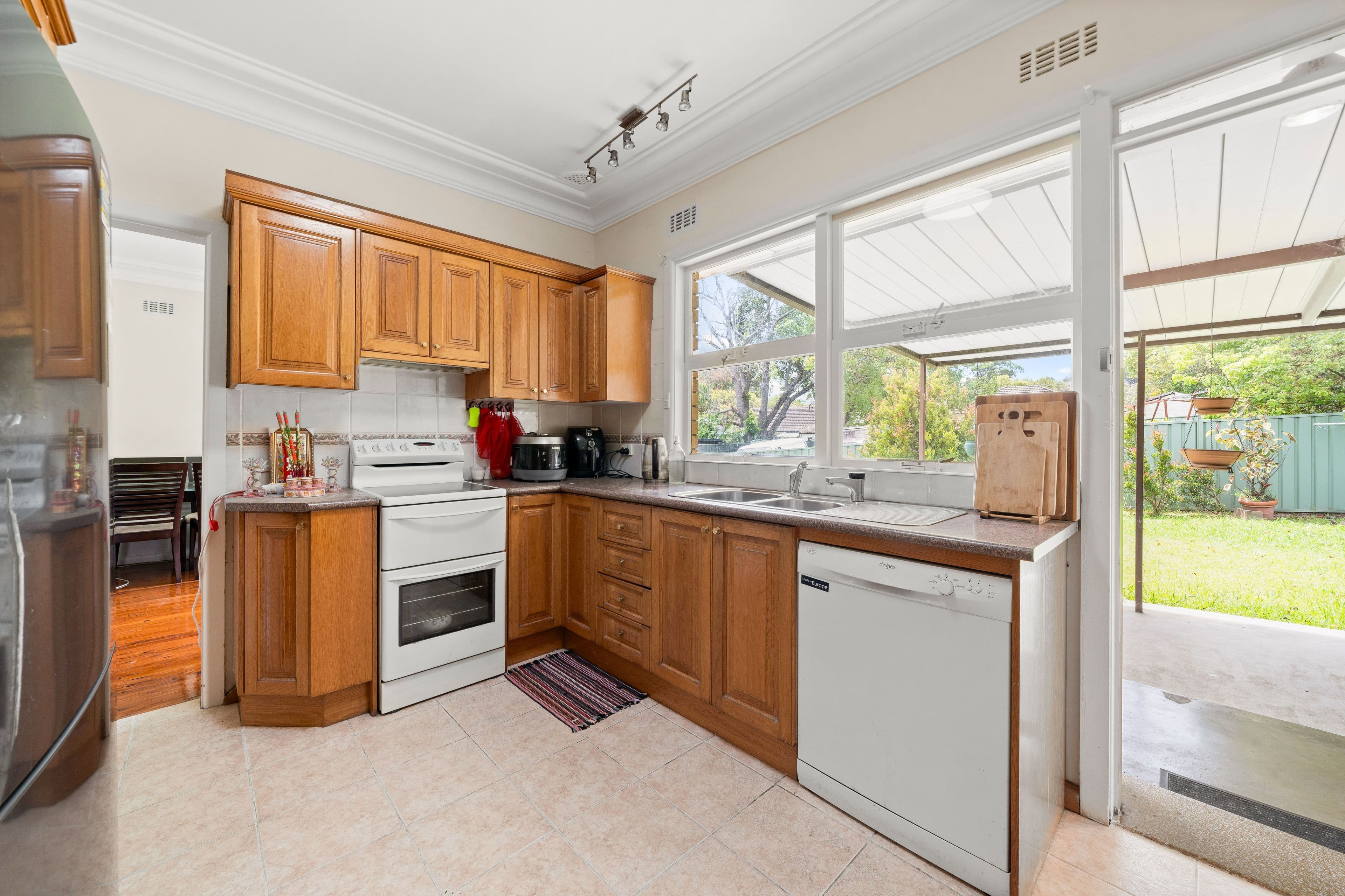 20 Hillview Avenue, Bankstown NSW 2200, Bankstown - Thumbnail 6