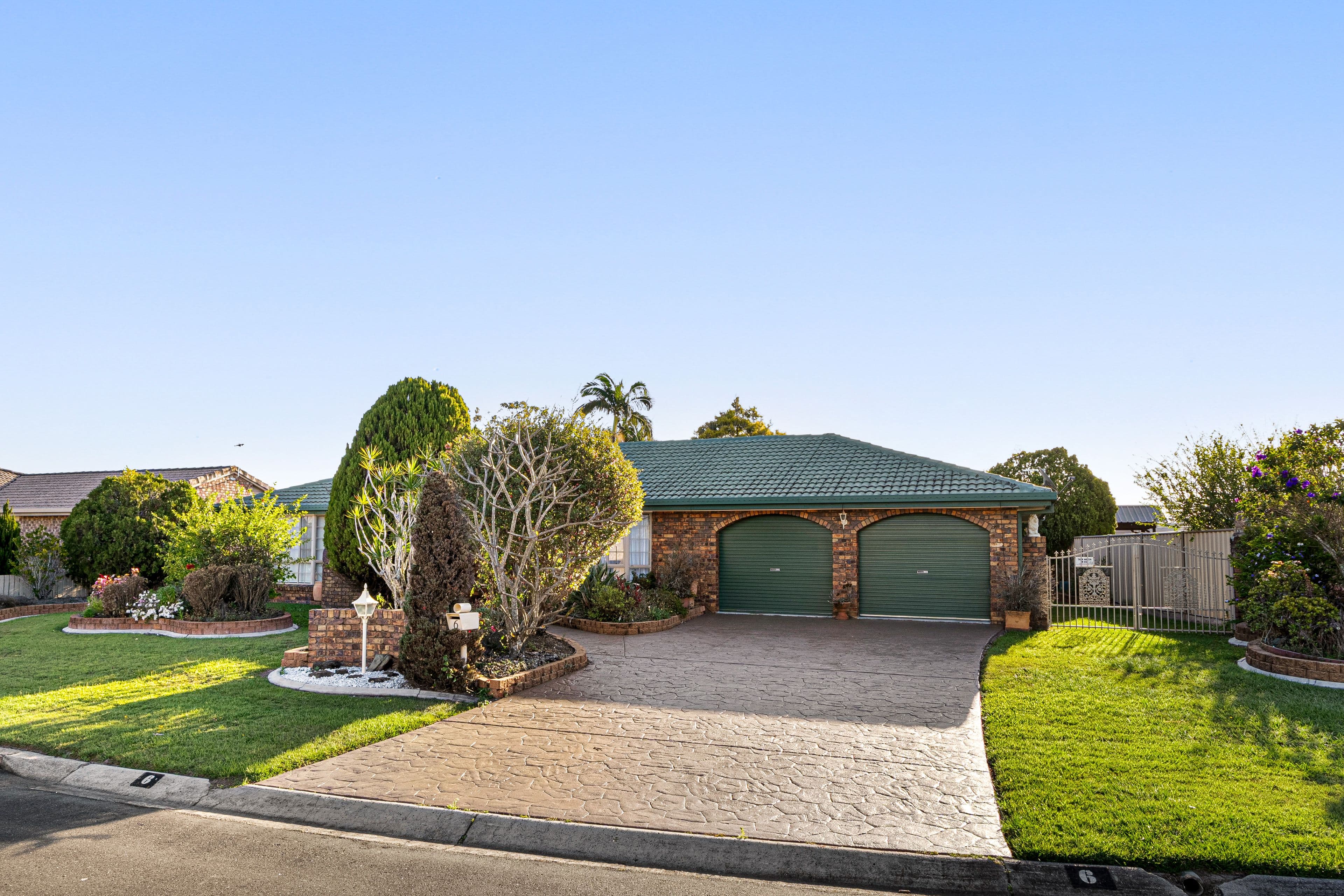 6 Cremorne Court, Kippa-Ring QLD 4021, Kippa-Ring - Thumbnail 2