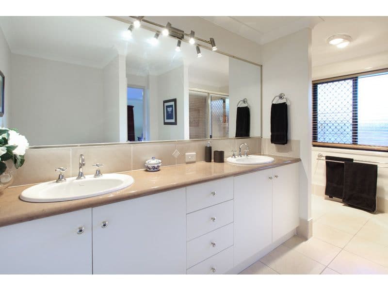 19 Marara Court, ALBANY CREEK QLD 4035, Albany Creek - Thumbnail 4
